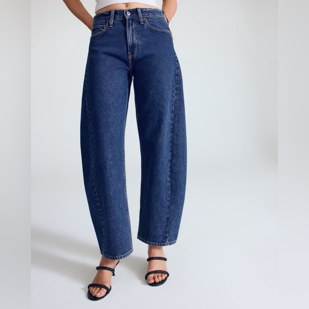 NWT Abercrombie & Fitch Dark Blue Mid Rise Barrel Jean - Picture 2 of 11